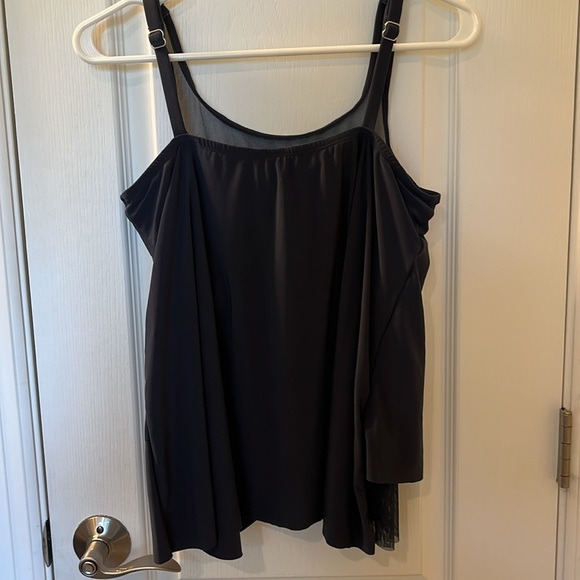 NWOT MIRACLE SUIT Tankini Top Slimming Navy Size 8 - Picture 13 of 16